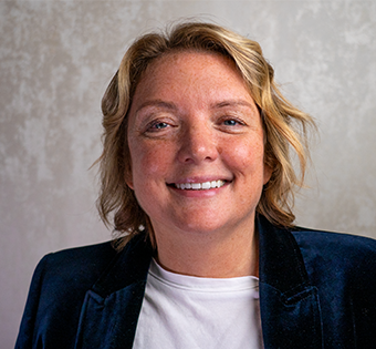 Rebecca Headshot.png